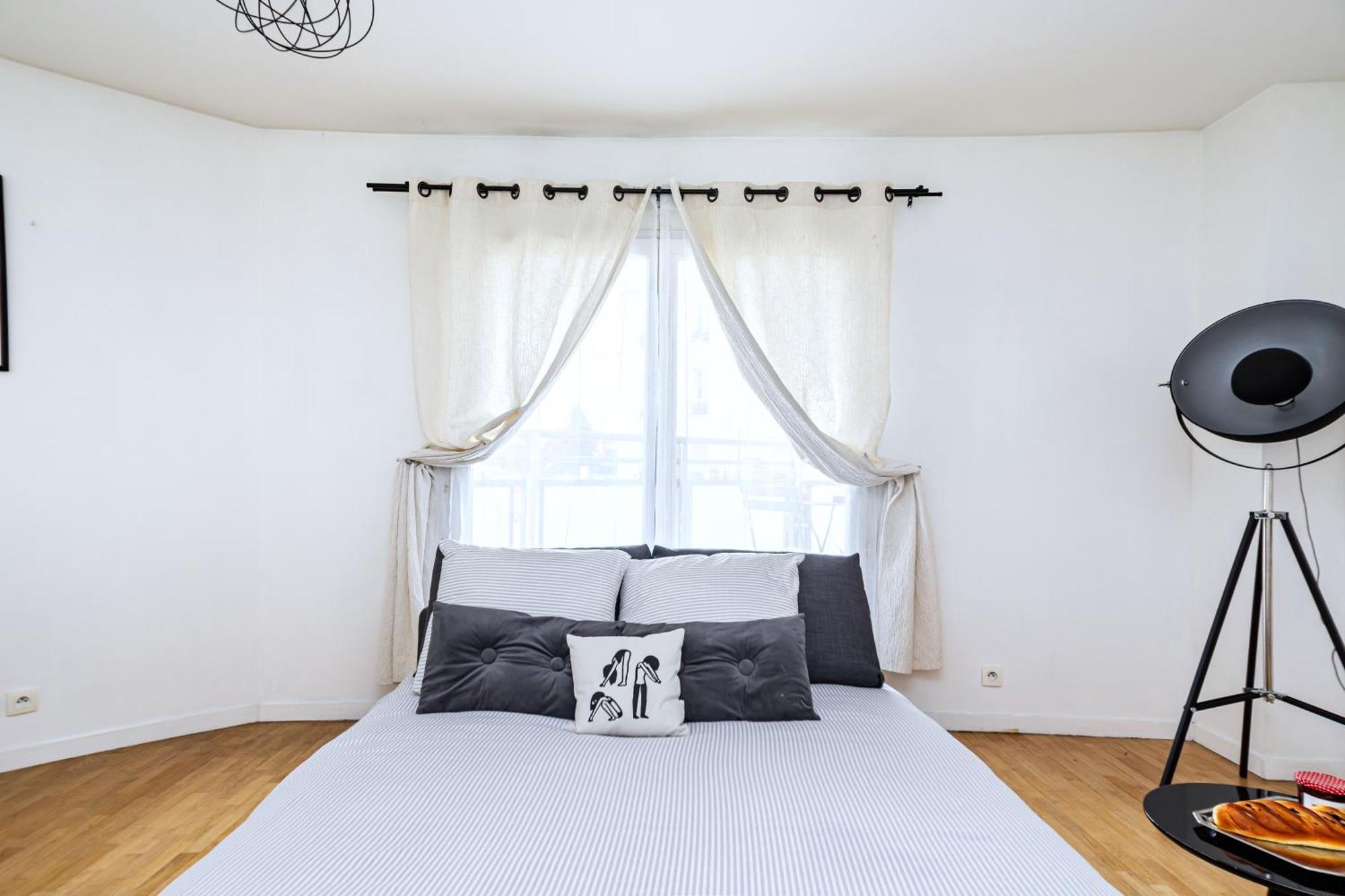 Cosy & Spacieux, Paris 10 Min + Parking Prive. Apartment Saint-Ouen (Seine-Saint-Denis)